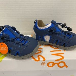 Jumping Beans Water Friendly Boys Sandals 7T NEW